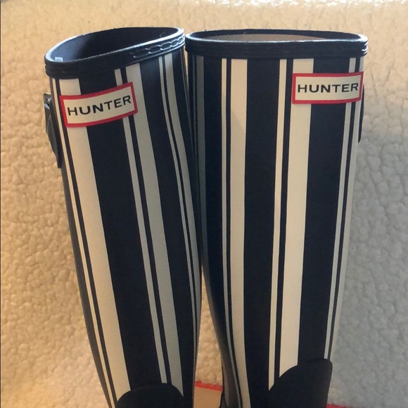 NEW Hunter Navy Stripe Original Tall Rain Boots ☔️ - Picture 3 of 4